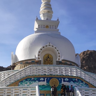Shanti Stupa